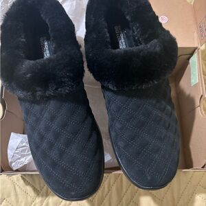 Skechers Women's Black Quilted Slip-On Shoes